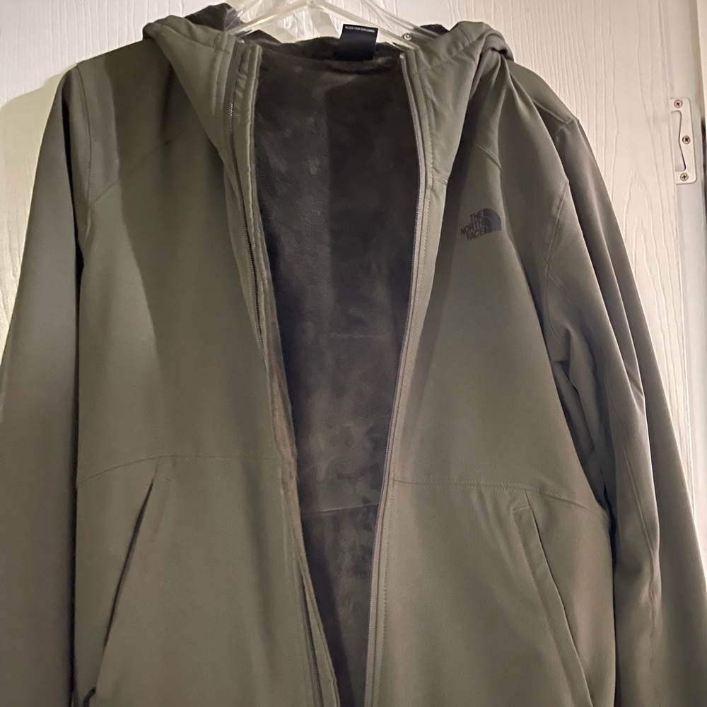 Women’s North Face jacket size Xlarge
